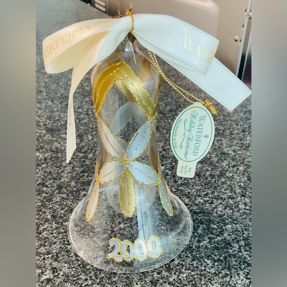 Vintage Waterford Lismore Glass Bell Christmas Ornament 2000 Painted Glitter NEW - Picture 1 of 3